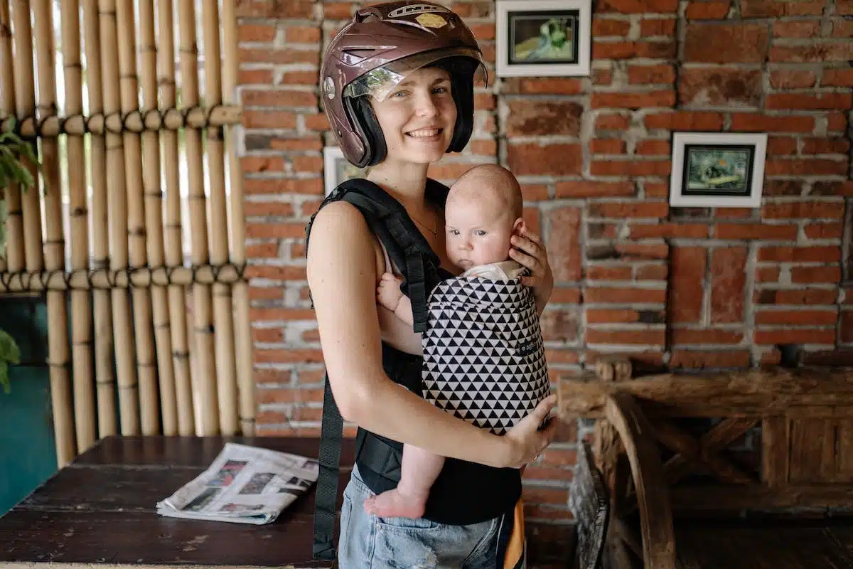 porte-bébé  ergonomique